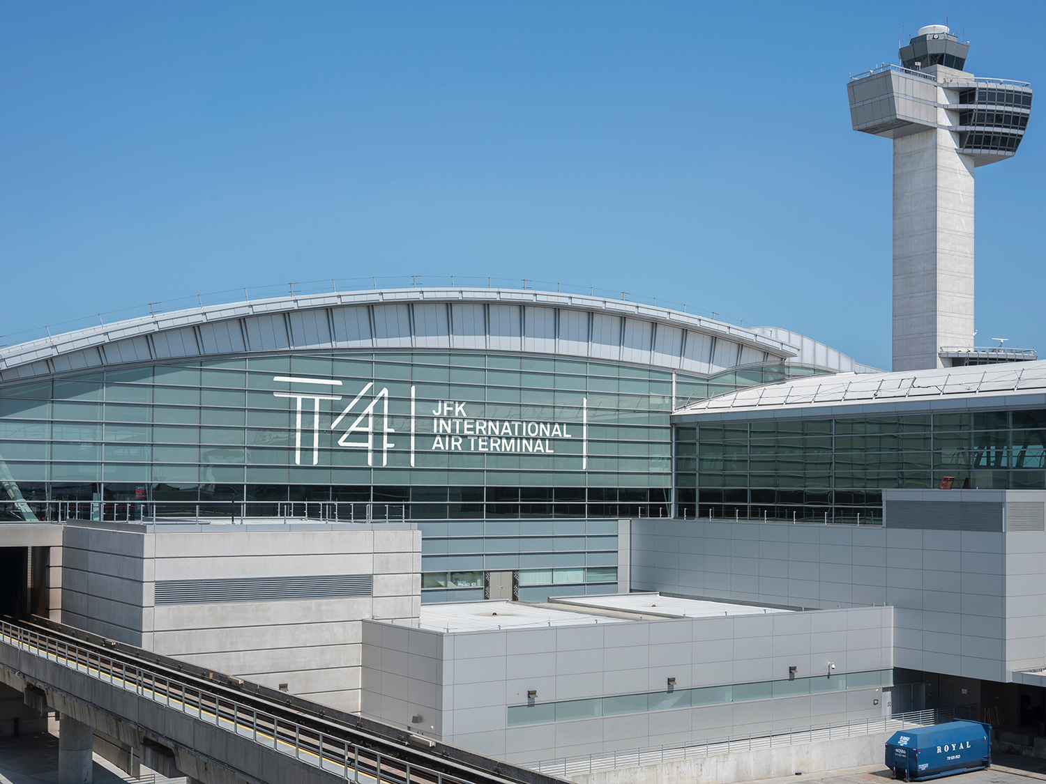 JFK Terminal 4 Unveils First Indoor Taxi Stand at a New York City