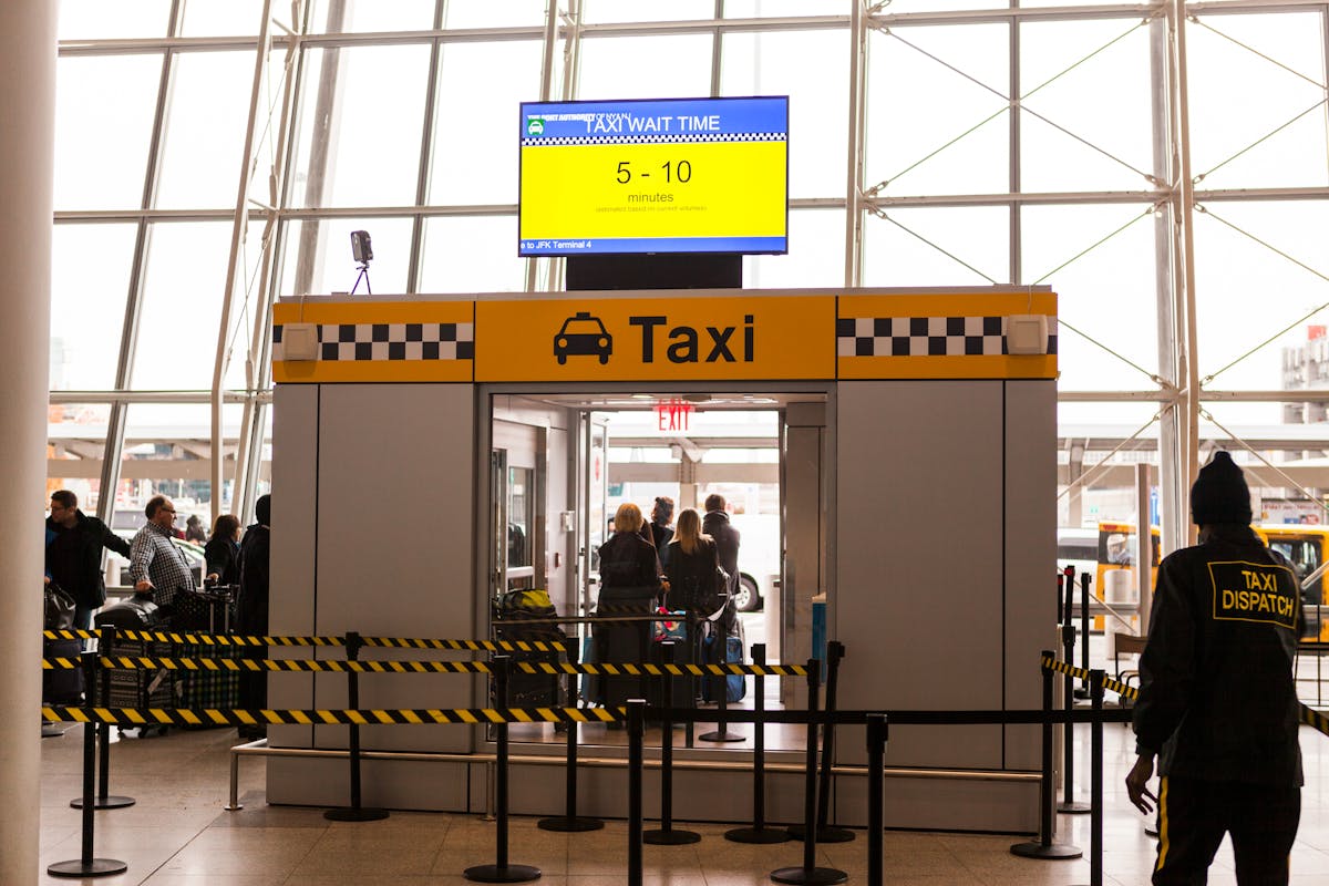 taxi stand at jfk airport