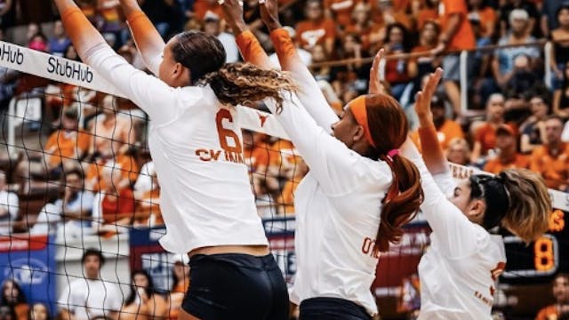 SOURCE: TWITTER/TEXASVOLLEYBALL