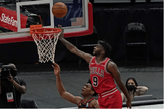SOURCE: MIKE DINOVO/USA TODAY SPORTS