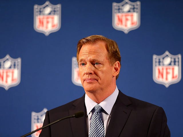 Ep #268: Kentucky Derby horse deaths, NFL investigation, and Lionel Messi’s mishap