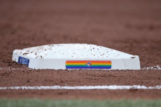 SOURCE: TOM SZCZERBOWSKI/GETTY IMAGES