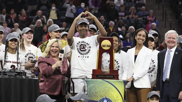 SOURCE: DAVID E. KLUTHO/SPORTS ILLUSTRATED VIA GETTY IMAGES