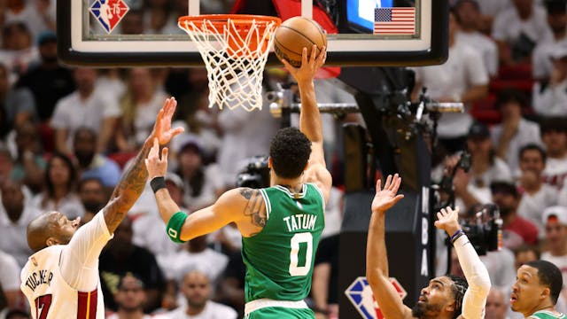 SOURCE: MICHAEL REAVES/GETTY IMAGES