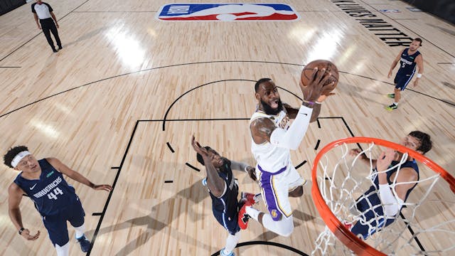 DAVID SHERMAN/NBAE VIA GETTY IMAGES