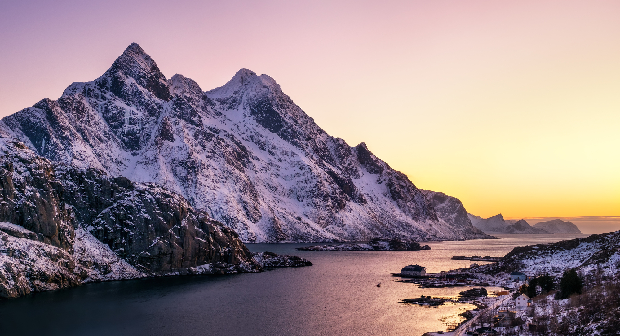 Lofoten islands during sunrise on the in Norway. Image credit: Colour Box, © Biletskiy Evgeniy