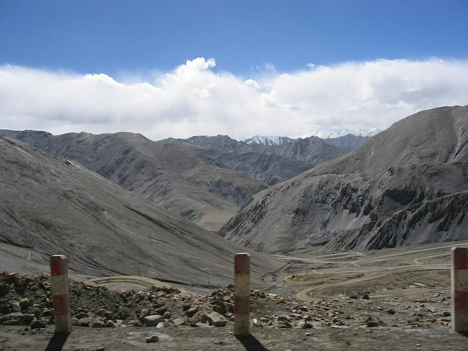 hangayn mountains