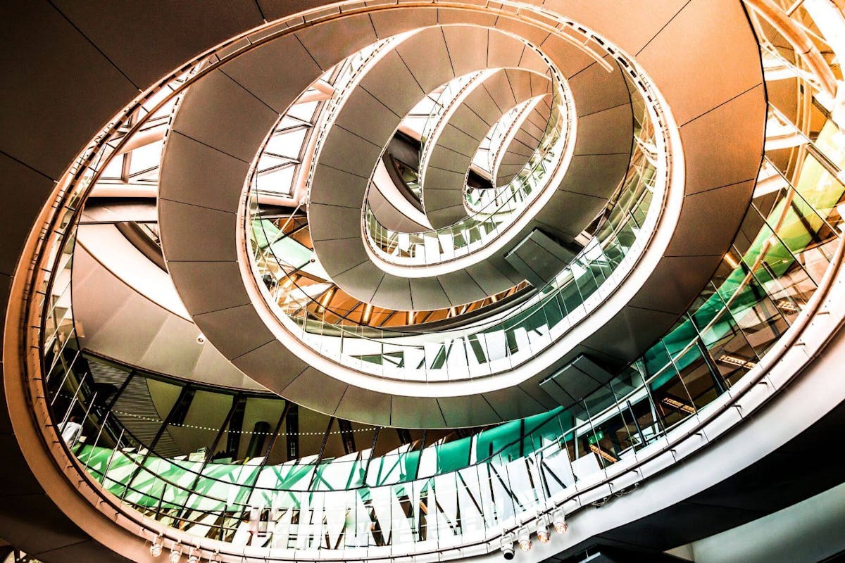 Spiralling disruption: feedback loops in the energy transition