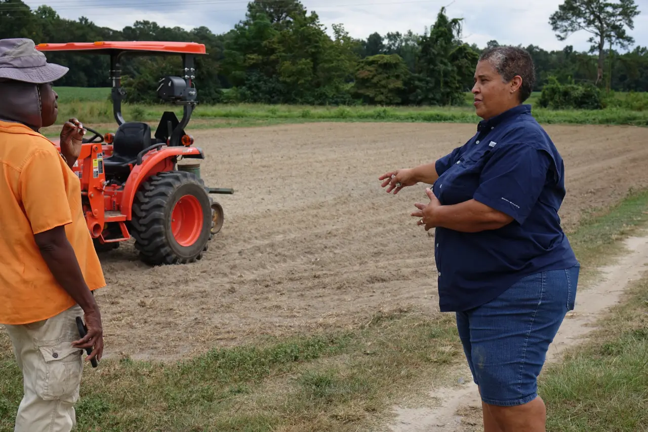 american farmers working