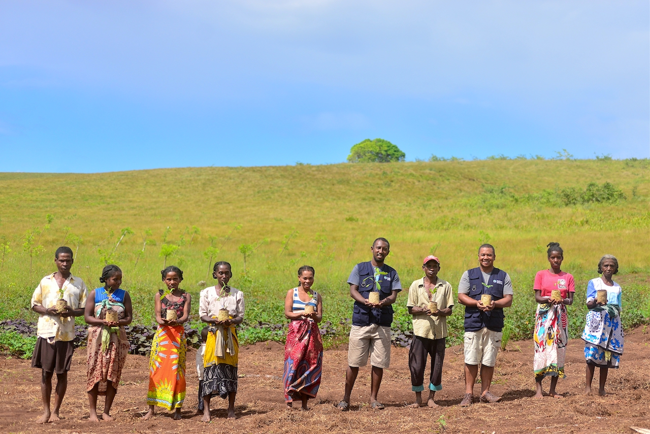 Planting seedlings in eco poly bags for reforestation in Southern Madagascar (Manombo Forest), 2022. Photo credit: Aina Eric Andrianarisata