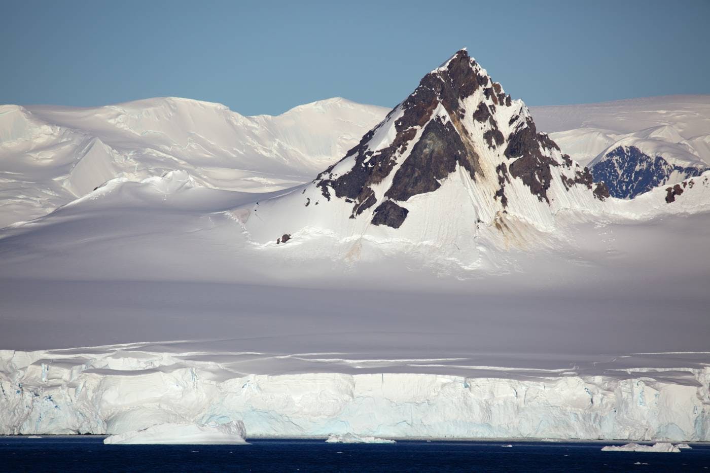 Antarctic Peninsula & Scotia Sea (AN2)