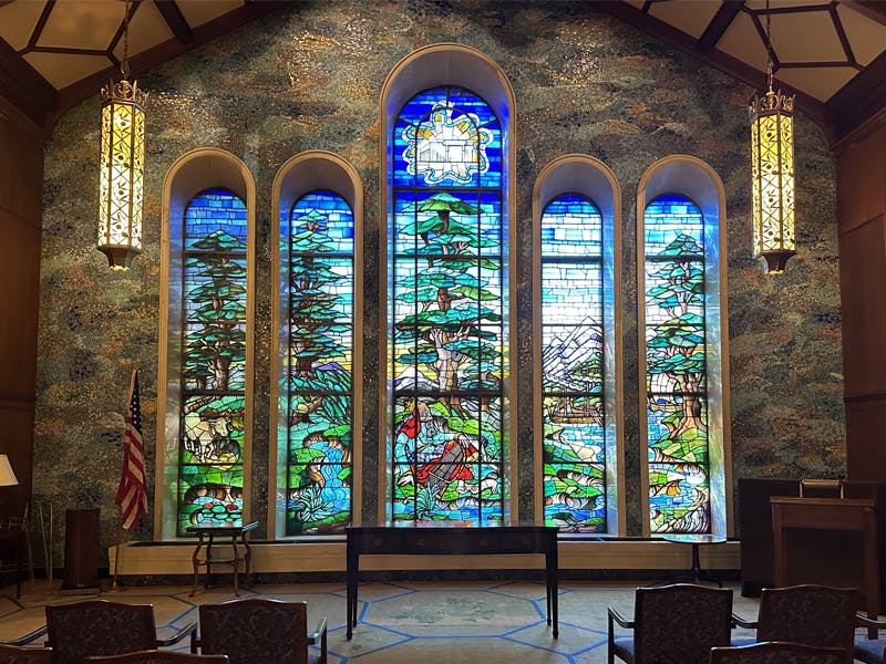 Memorial Mausoleum Windows Walking Tour January 2023
