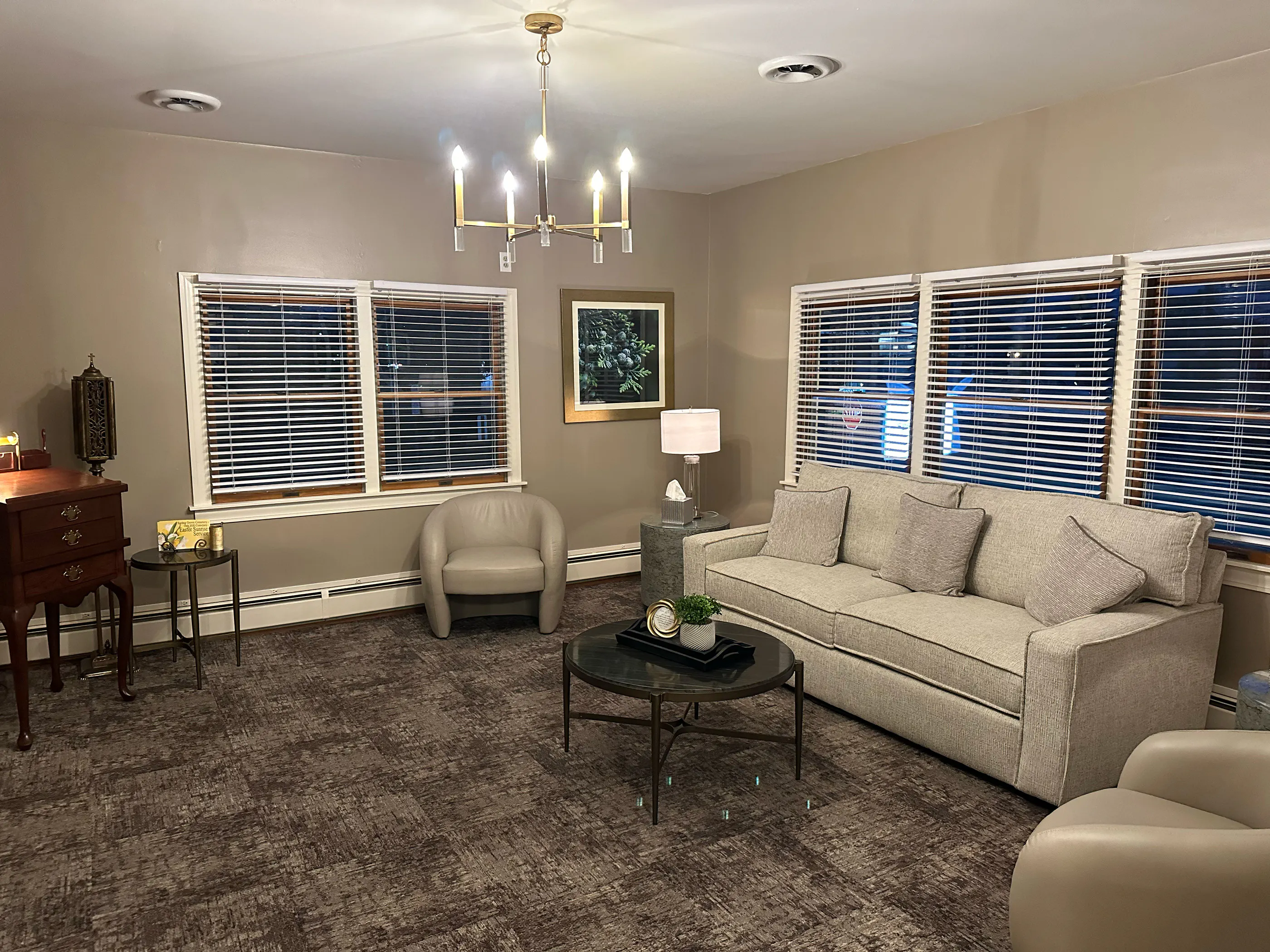 Sitting Area Off Entry