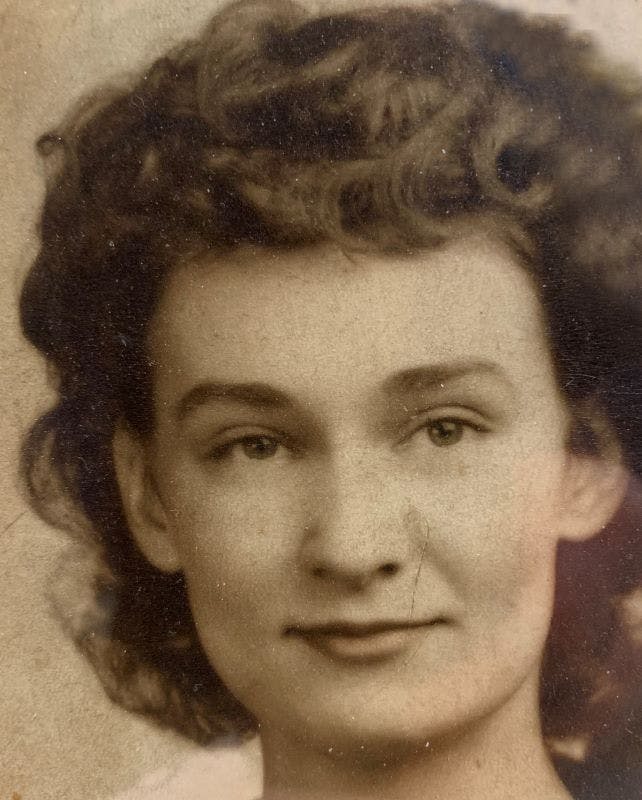 Elnora Margie Wade