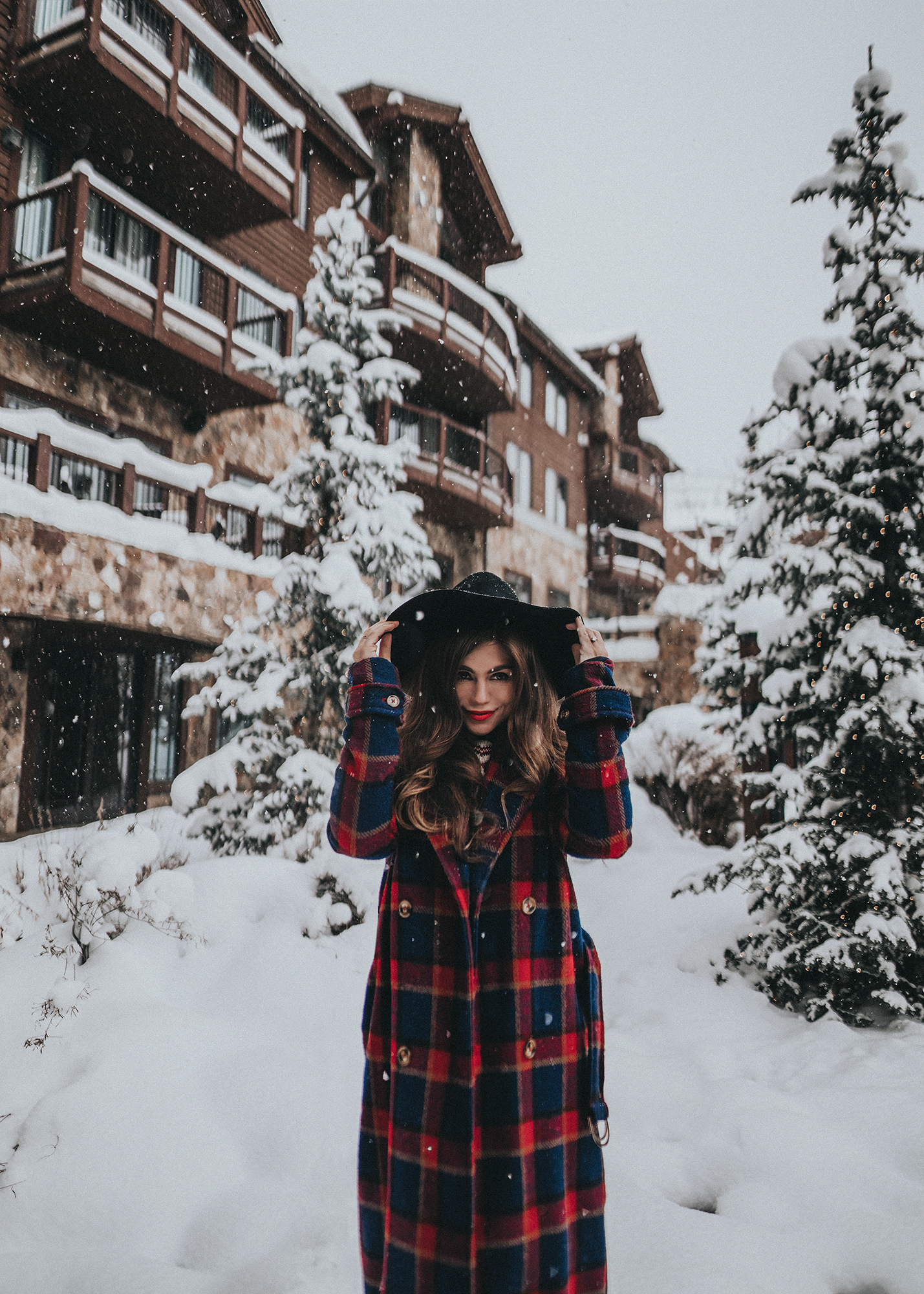 How to Pack For A Winter Trip: A Complete Cold Weather Female