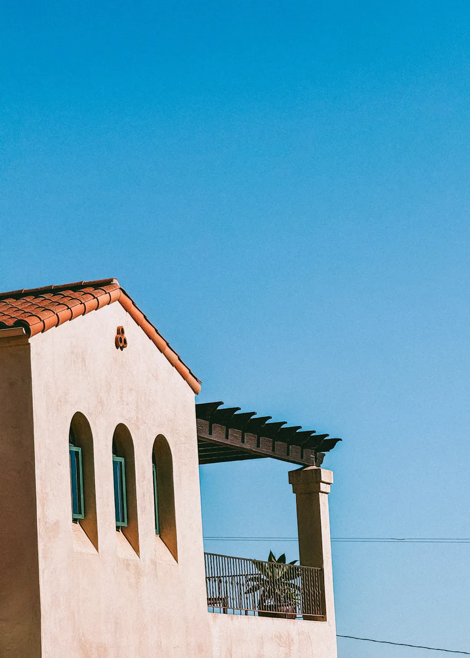 How to Manage a Home Renovation: Budgets, Timelines, and Contractor Tips
