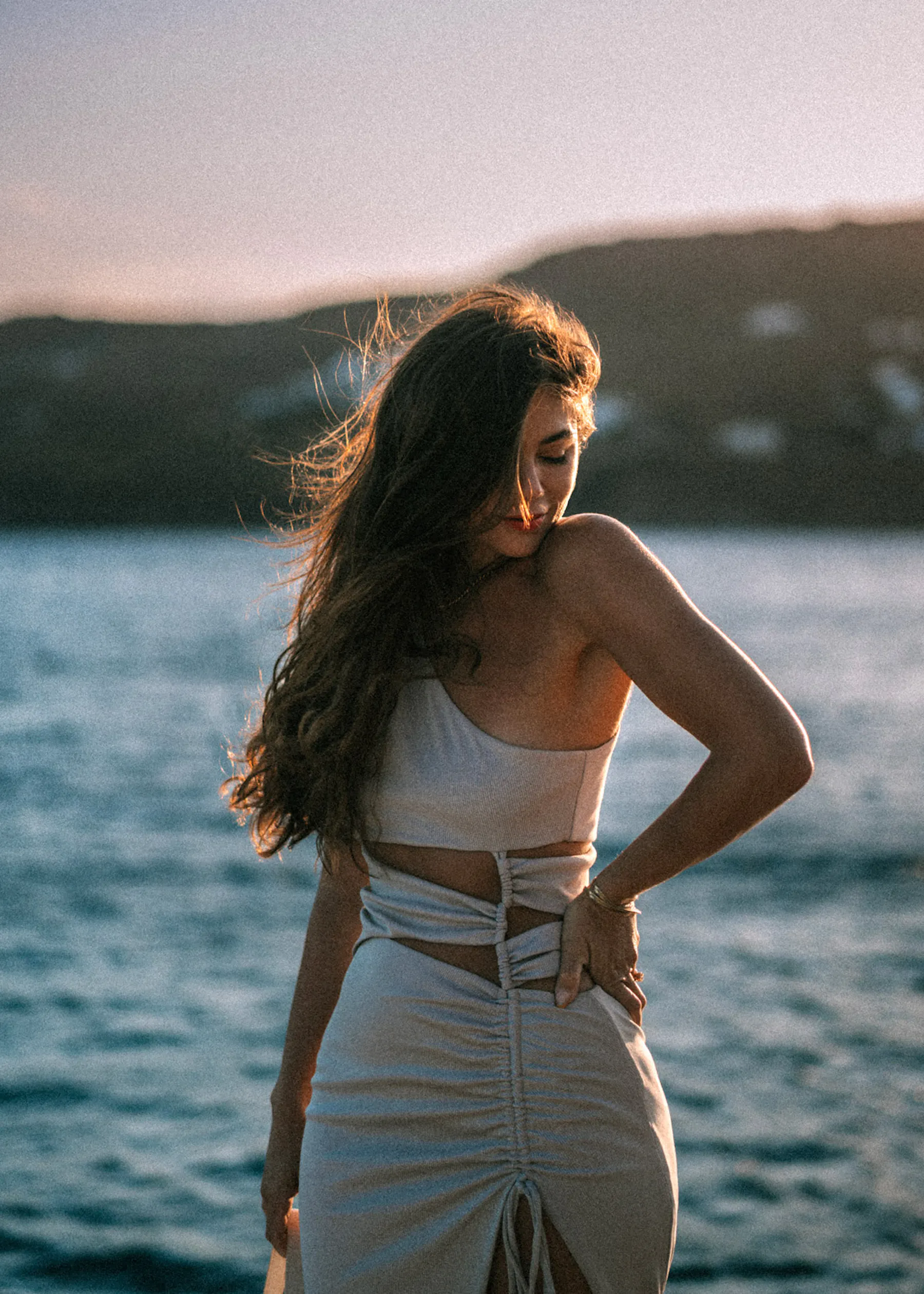 How to Grow Healthier, Stronger Hair: 4 Science-Backed Steps for Growing Long Hair