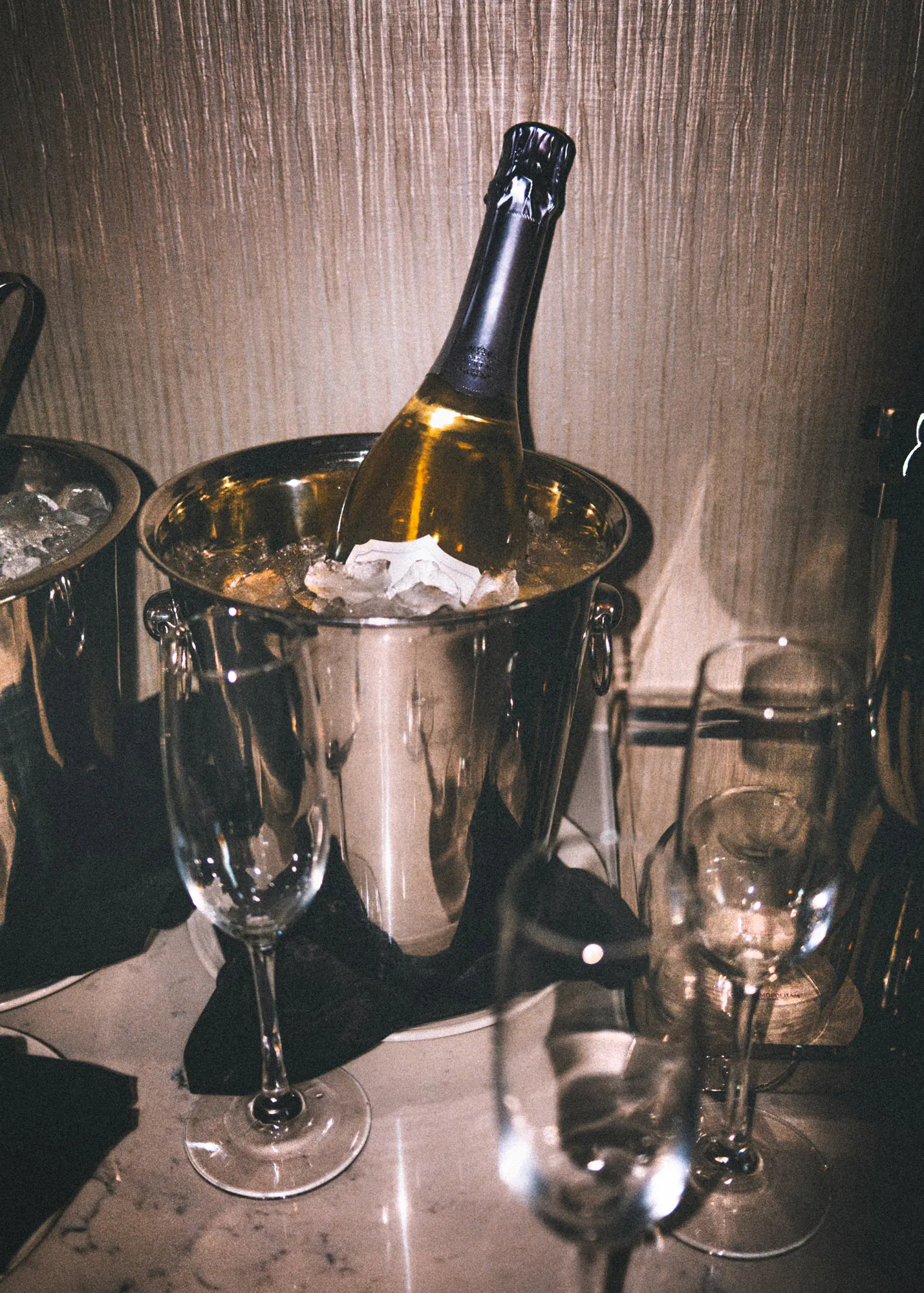 Hotel Minibar Alternatives: The Travel Hacks Savvy Travelers Swear By