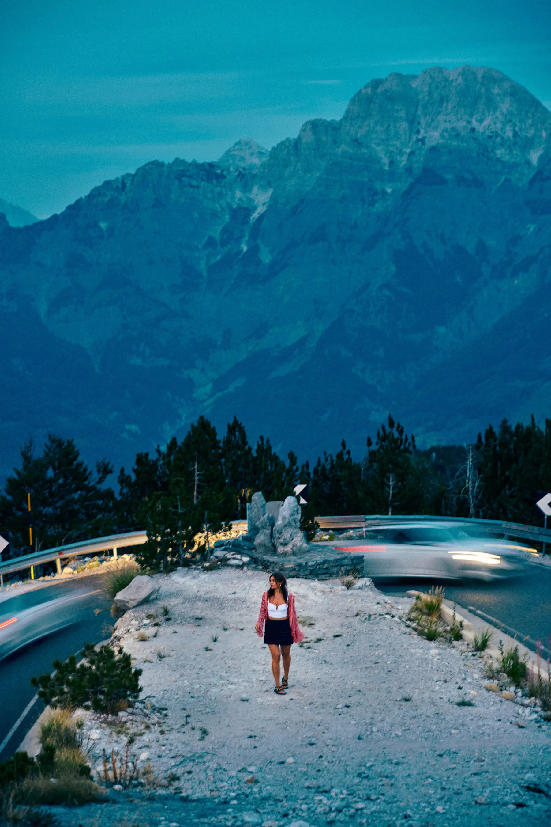 How to Drive Mountain Roads Safely: A Complete Travel Guide for Adventurous Routes