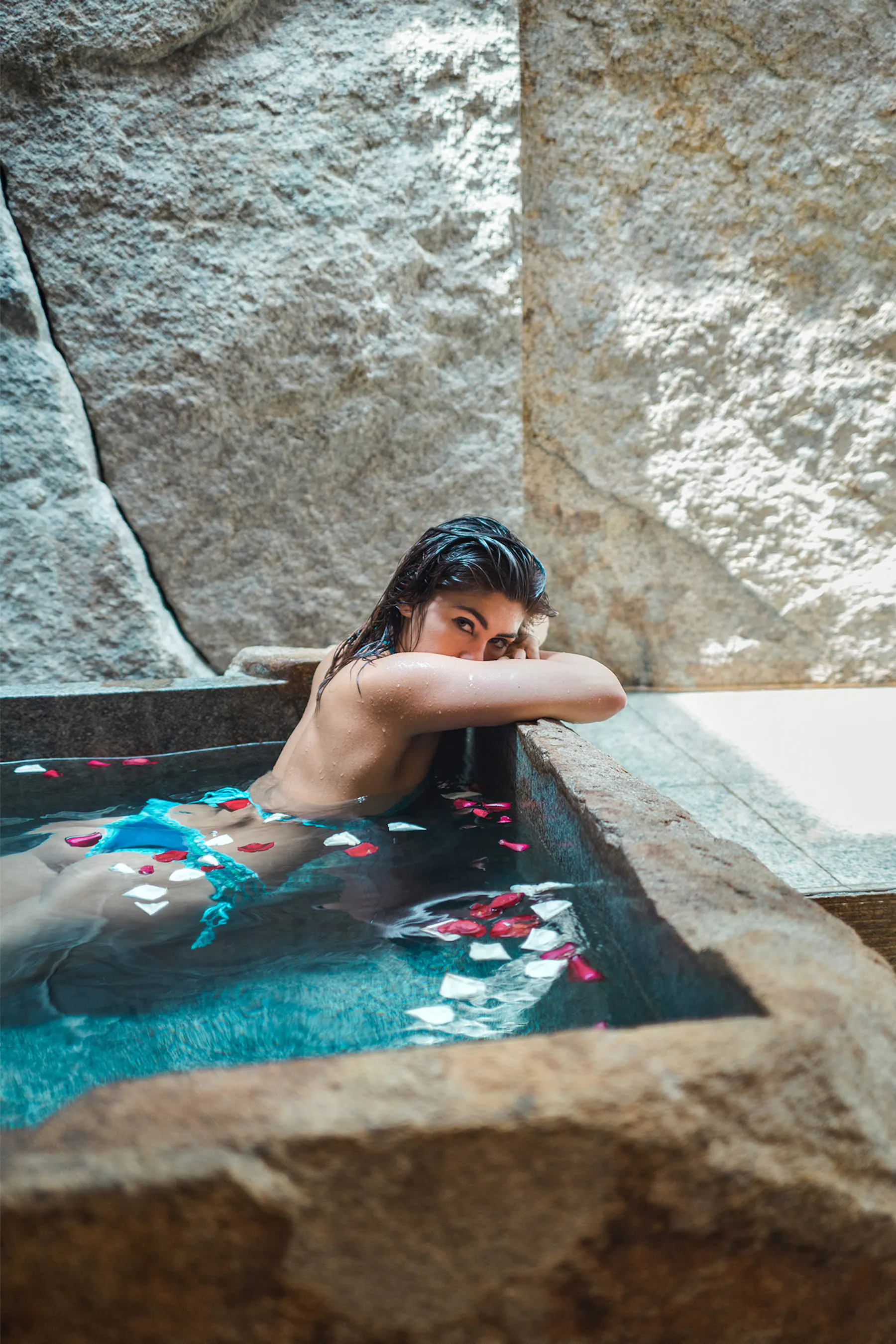How to Create a Luxury Spa Retreat in Your Bathroom or Backyard