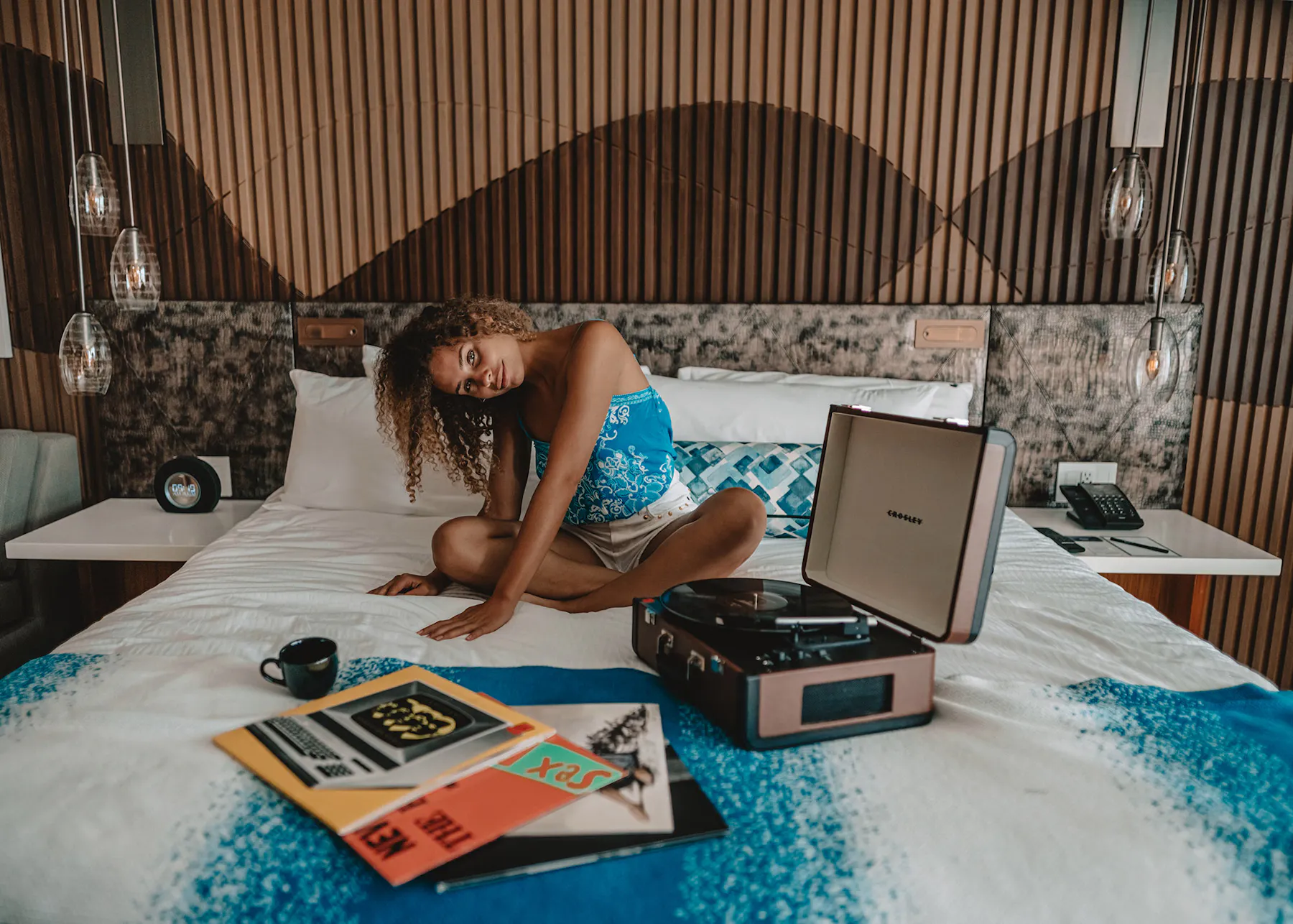 Why We Get So Emotional Over Songs - The Psychology of Music and Memory