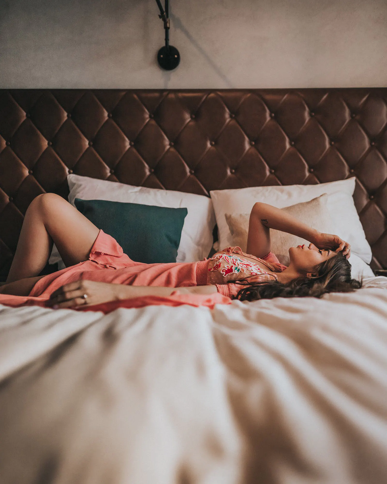Why Do My Feet Feel Hot at Night? Common Causes and Easy Fixes