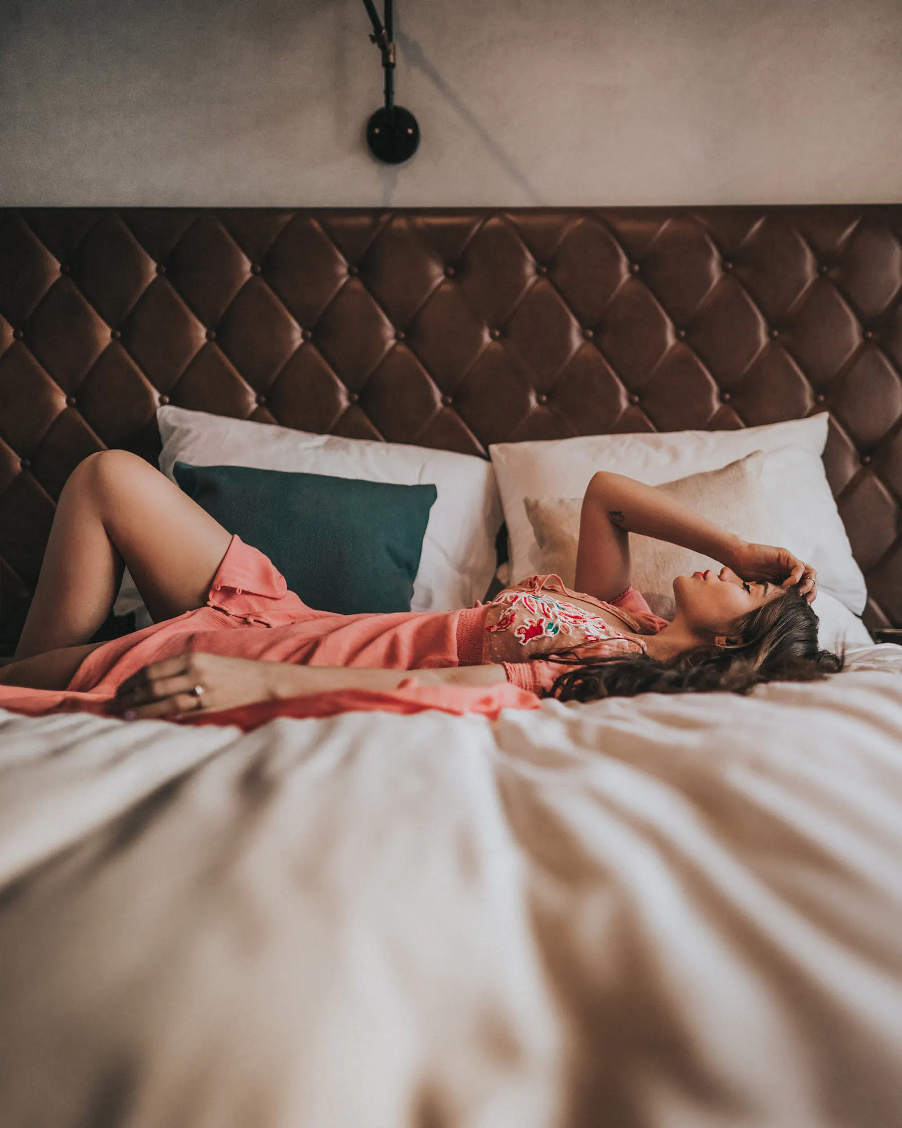 Why Do My Feet Feel Hot at Night? Common Causes and Easy Fixes