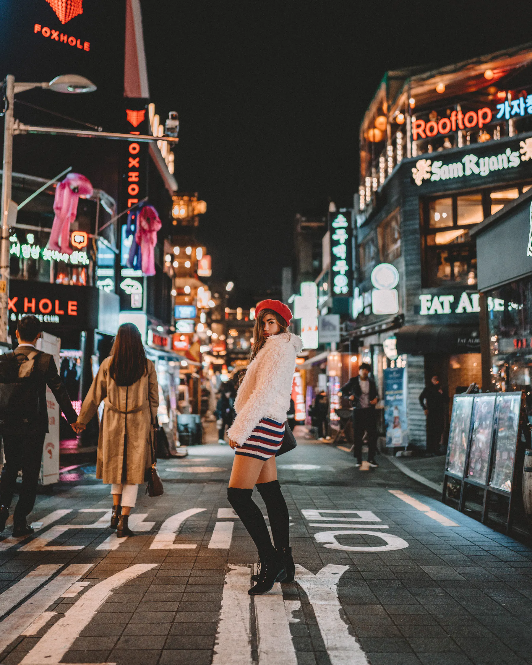 A Traveler's Guide to Long-Term Financial Planning Abroad