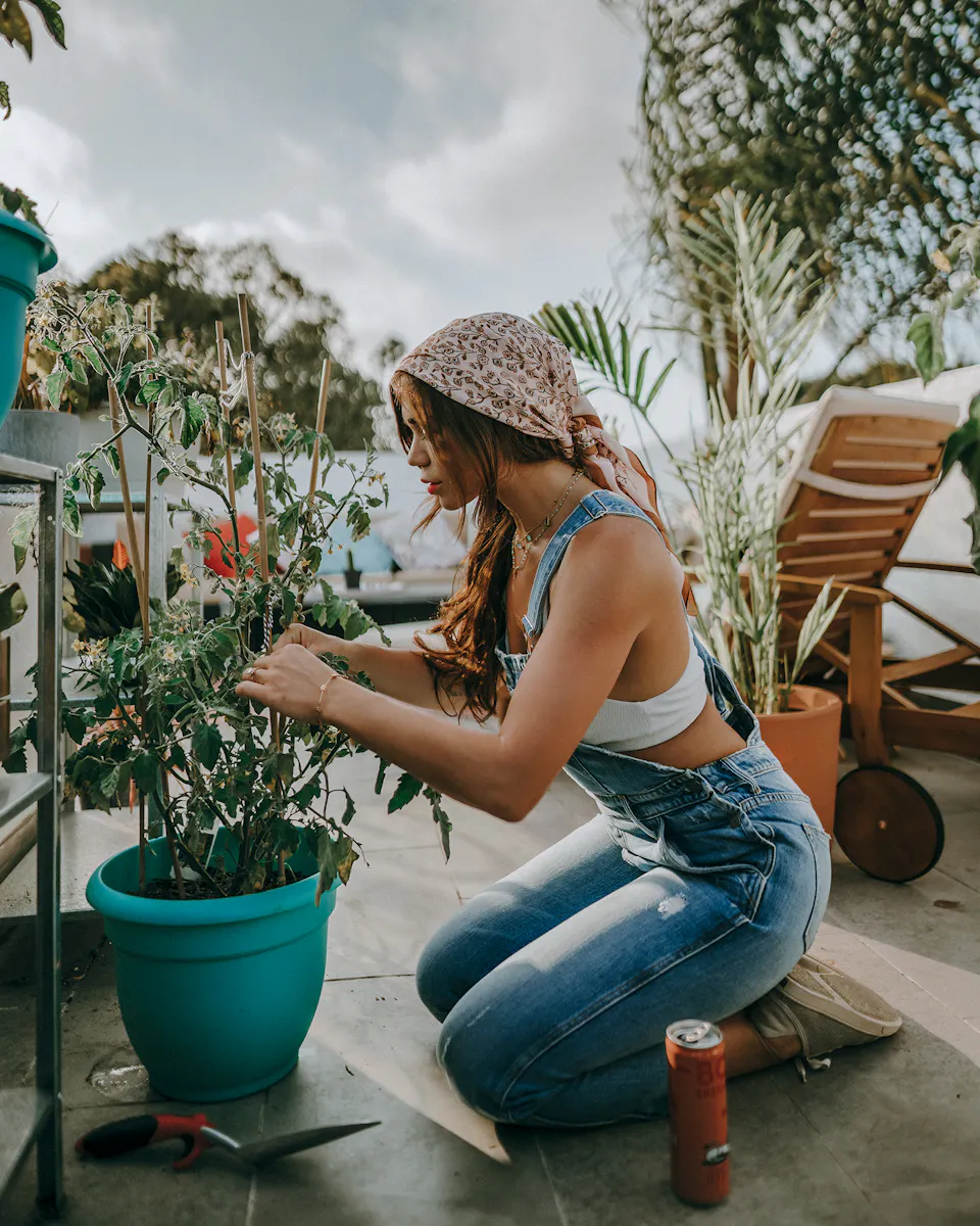 How to Start a Garden: 5 Essential Tips for Complete Beginners