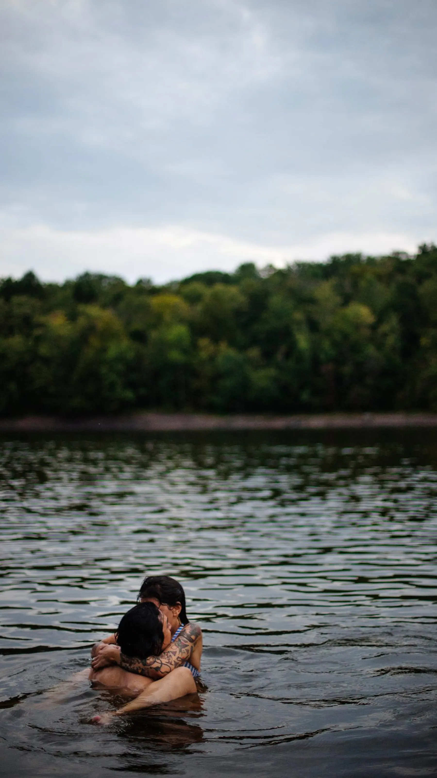 6 Charming Lakeside Vacation Rentals Across the USA for a Peaceful Escape