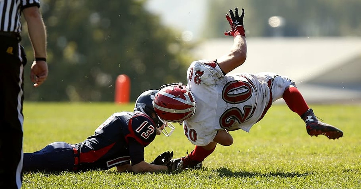 Helmets Protect Athletes Skulls Will The Nfl Use Neuroscience To