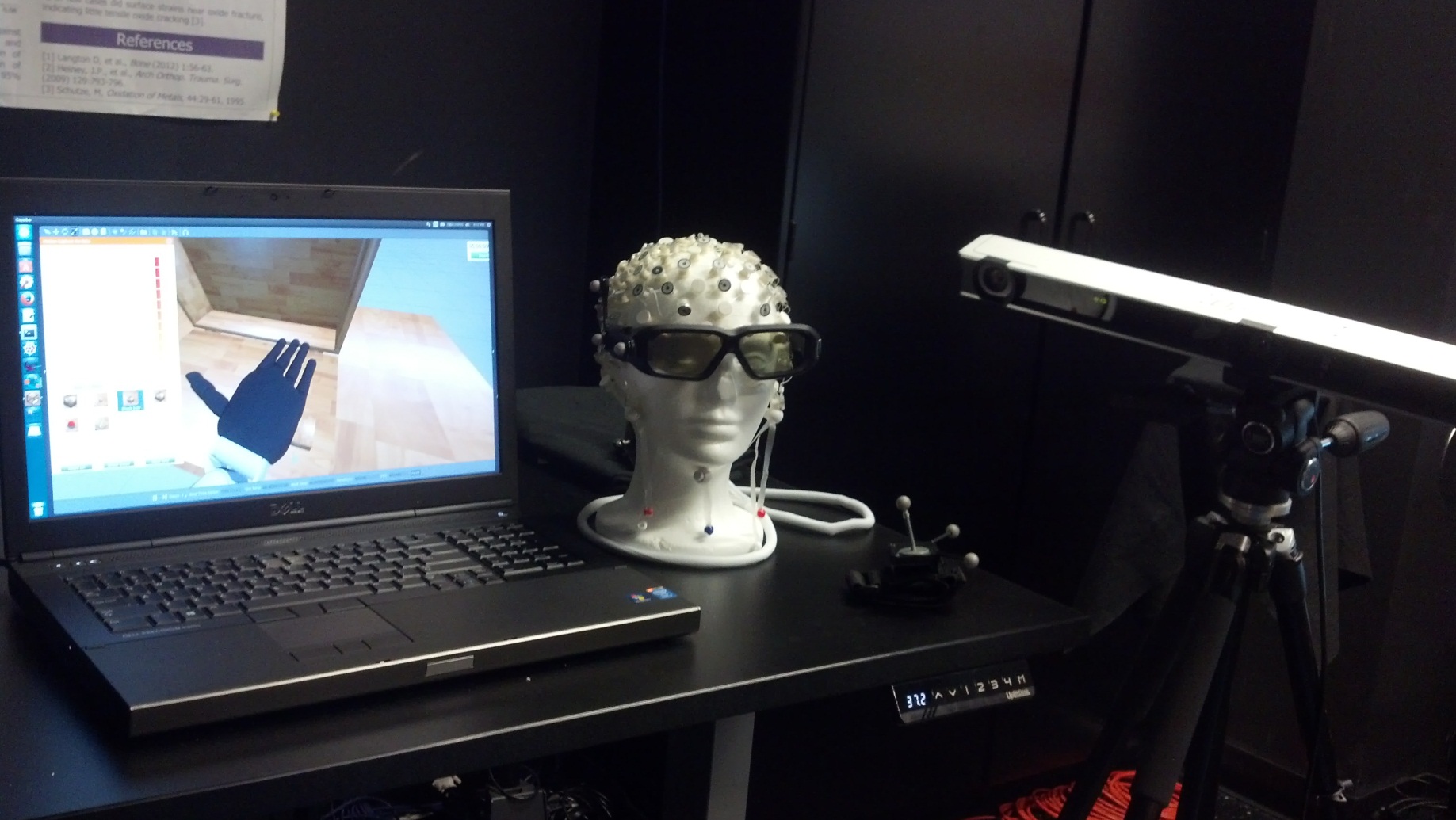A demonstration of a virtual environment used for testing brain-machine interfaced prosthetics.