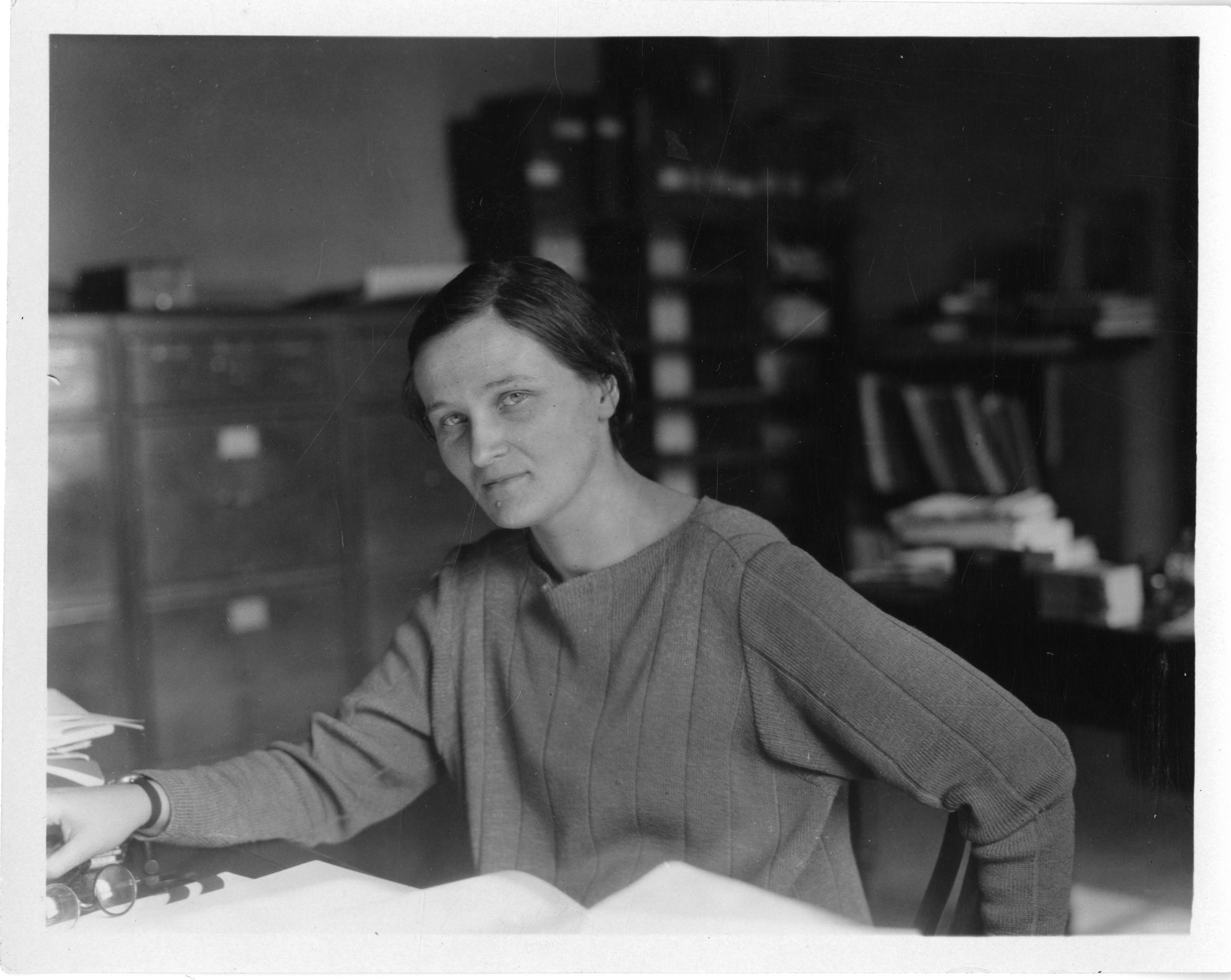 A picture of Cecilia Payne-Gaposchkin, astronomer. 