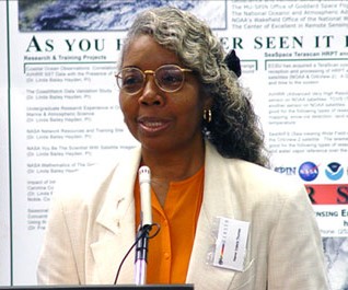 valerie thomas giving a lecture in 2003