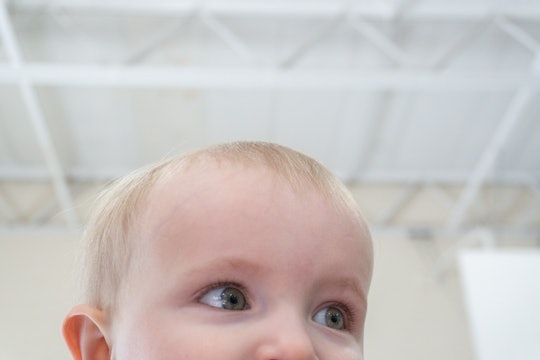 the top half of a baby's face